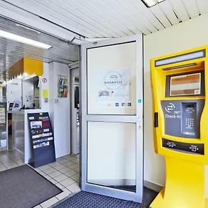 Premiere Classe Lyon Genay - Massieux